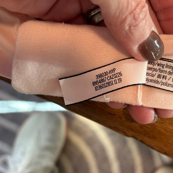 Victoria's Secret Incredible Lined Demi Pink Bra - Picture 6 of 7